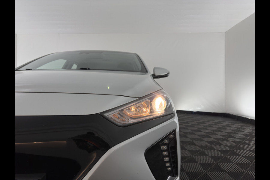 Hyundai IONIQ Comfort EV (INCL-BTW) Aut. *ADAPTIVE-CRUISE | DIGI-COCKPIT | SHIFTPADDLES | LANE-ASSIST | CCS-FASTLOADER | CRUISE | CAMERA | KEYLESS | DAB+ | NAVI-FULLMAP | ECC | PDC | 16"*