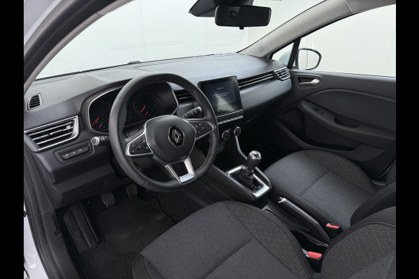 Renault Clio **Gereserveerd** TCe 92pk 5drs Navi CruiseControl Dab Apple/Android Usb Bordherk. Lane-dep. Botswaarsch. Led Start/Stop Isofix Boordcomputer Bluetooth Elek.Ramen/Spiegels 1.0 TCe Zen