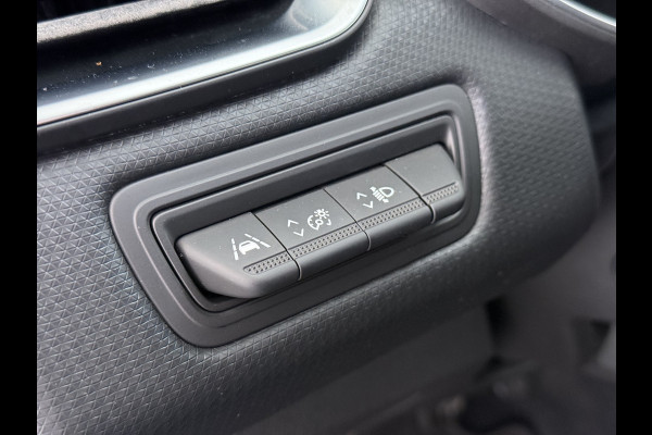 Renault Clio **Gereserveerd** TCe 92pk 5drs Navi CruiseControl Dab Apple/Android Usb Bordherk. Lane-dep. Botswaarsch. Led Start/Stop Isofix Boordcomputer Bluetooth Elek.Ramen/Spiegels 1.0 TCe Zen