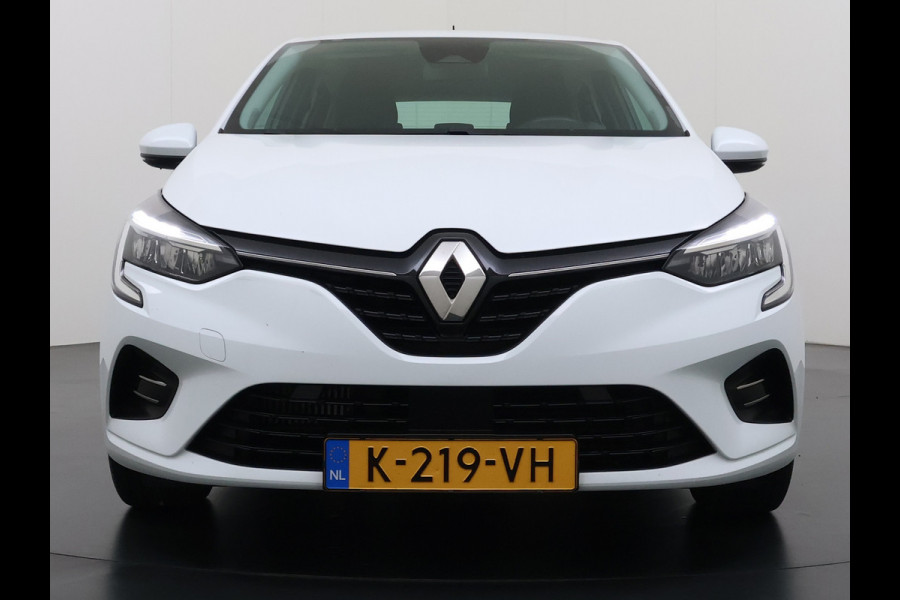 Renault Clio **Gereserveerd** TCe 92pk 5drs Navi CruiseControl Dab Apple/Android Usb Bordherk. Lane-dep. Botswaarsch. Led Start/Stop Isofix Boordcomputer Bluetooth Elek.Ramen/Spiegels 1.0 TCe Zen