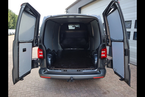 Volkswagen Transporter 2.0 TDI 150 pk DSG Automaat L2 Lang - Highline