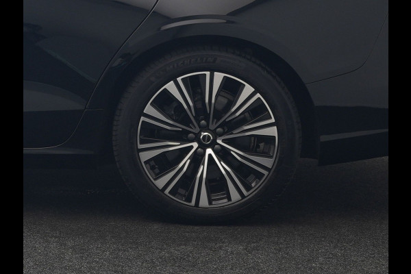 Volvo V60 T6 PHEV AWD Plus Bright 350pk Dealer O.H | Trekhaak Af Fabriek | Adaptive Cruise | Camera | Lederen Sportstoelen Memory & Verwarmd | Apple Carplay | Keyless | Google Assistant & Maps | Stuurverwarming | Pilot Assist | Virtual | Navigatie | DAB | 18"L.M | Plug In Hybrid |