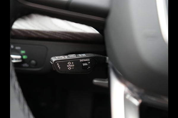 Audi Q5 50 TFSI e quattro Advanced edition PHEV 300pk Dealer O.H | Adaptive Cruise | Camera | BLIS | Apple Carplay | Alcantara Sportstoelen Verwarmd | Sfeerverlichting | Navigatie | Virtual | DAB | Plug In Hybrid |
