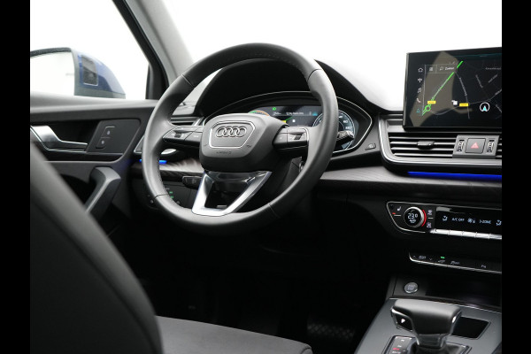 Audi Q5 50 TFSI e quattro Advanced edition PHEV 300pk Dealer O.H | Adaptive Cruise | Camera | BLIS | Apple Carplay | Alcantara Sportstoelen Verwarmd | Sfeerverlichting | Navigatie | Virtual | DAB | Plug In Hybrid |