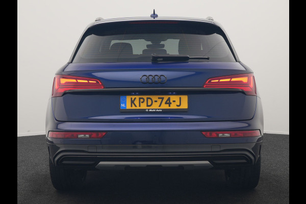 Audi Q5 50 TFSI e quattro Advanced edition PHEV 300pk Dealer O.H | Adaptive Cruise | Camera | BLIS | Apple Carplay | Alcantara Sportstoelen Verwarmd | Sfeerverlichting | Navigatie | Virtual | DAB | Plug In Hybrid |