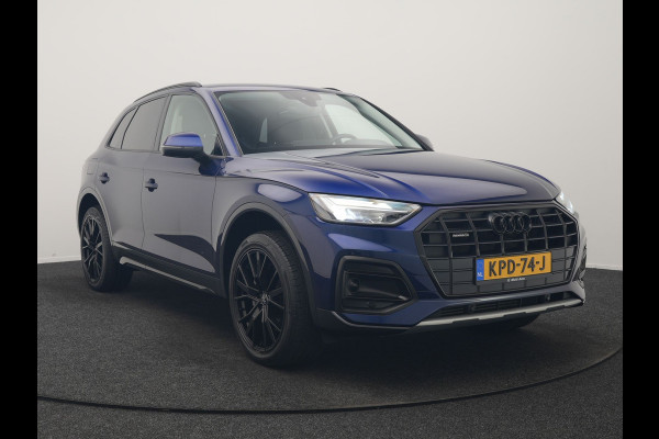 Audi Q5 50 TFSI e quattro Advanced edition PHEV 300pk Dealer O.H | Adaptive Cruise | Camera | BLIS | Apple Carplay | Alcantara Sportstoelen Verwarmd | Sfeerverlichting | Navigatie | Virtual | DAB | Plug In Hybrid |