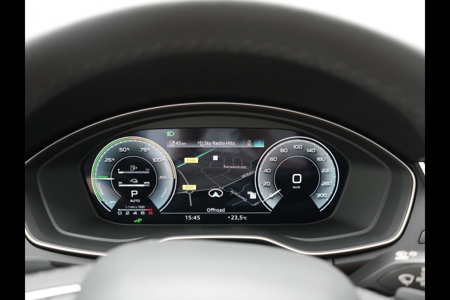 Audi Q5 50 TFSI e quattro Advanced edition PHEV 300pk Dealer O.H | Adaptive Cruise | Camera | BLIS | Apple Carplay | Alcantara Sportstoelen Verwarmd | Sfeerverlichting | Navigatie | Virtual | DAB | Plug In Hybrid |