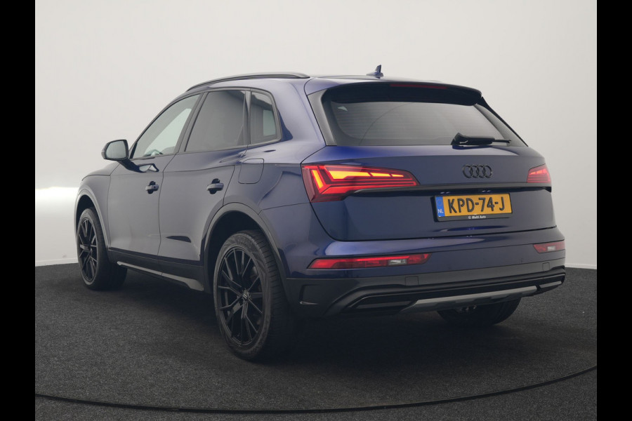 Audi Q5 50 TFSI e quattro Advanced edition PHEV 300pk Dealer O.H | Adaptive Cruise | Camera | BLIS | Apple Carplay | Alcantara Sportstoelen Verwarmd | Sfeerverlichting | Navigatie | Virtual | DAB | Plug In Hybrid |