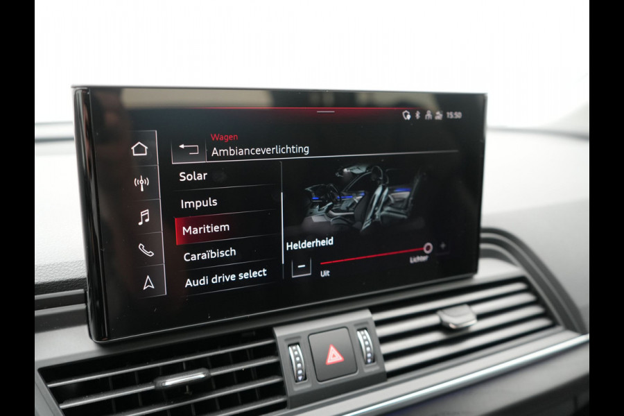 Audi Q5 50 TFSI e quattro Advanced edition PHEV 300pk Dealer O.H | Adaptive Cruise | Camera | BLIS | Apple Carplay | Alcantara Sportstoelen Verwarmd | Sfeerverlichting | Navigatie | Virtual | DAB | Plug In Hybrid |