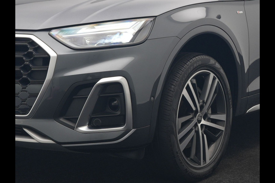 Audi Q5 55 TFSI e S Line PHEV 367pk Dealer O.H. | Trekhaak Af Fabriek | 360 Camera | Alcantara Sportstoelen Verwarmd | Cruise Control | Keyless | Sfeerverlichting | Virtual | Navigatie | DAB | 20"L.M | Plug In Hybrid |