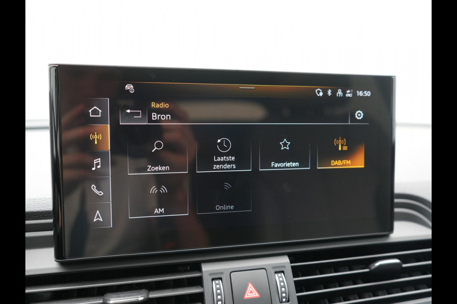 Audi Q5 55 TFSI e S Line PHEV 367pk Dealer O.H. | Trekhaak Af Fabriek | 360 Camera | Alcantara Sportstoelen Verwarmd | Cruise Control | Keyless | Sfeerverlichting | Virtual | Navigatie | DAB | 20"L.M | Plug In Hybrid |