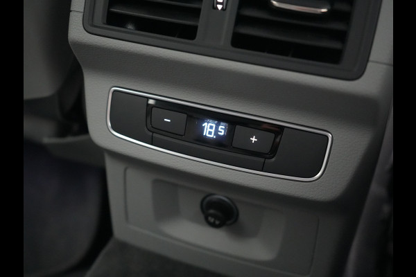 Audi Q5 55 TFSI e S Line PHEV 367pk Dealer O.H. | Trekhaak Af Fabriek | 360 Camera | Alcantara Sportstoelen Verwarmd | Cruise Control | Keyless | Sfeerverlichting | Virtual | Navigatie | DAB | 20"L.M | Plug In Hybrid |