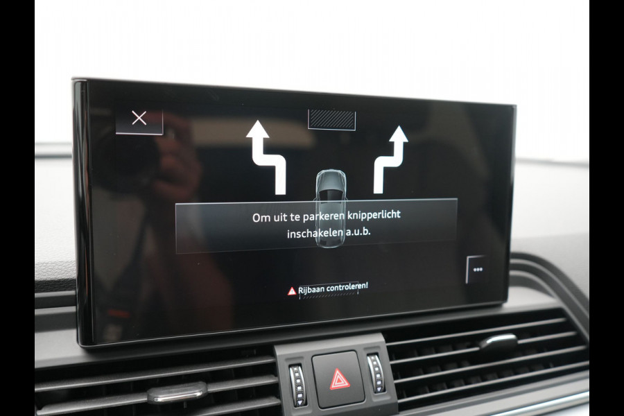 Audi Q5 55 TFSI e S Line PHEV 367pk Dealer O.H. | Trekhaak Af Fabriek | 360 Camera | Alcantara Sportstoelen Verwarmd | Cruise Control | Keyless | Sfeerverlichting | Virtual | Navigatie | DAB | 20"L.M | Plug In Hybrid |