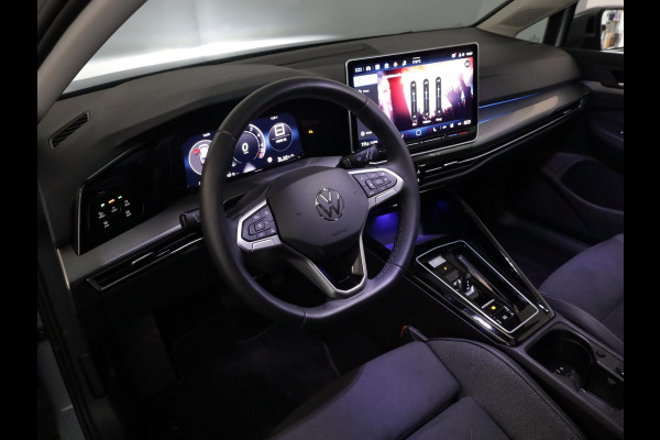 Volkswagen Golf 1.5 eHybrid Style Edition Navi| Pano.dak| el. trekhaak | Camera