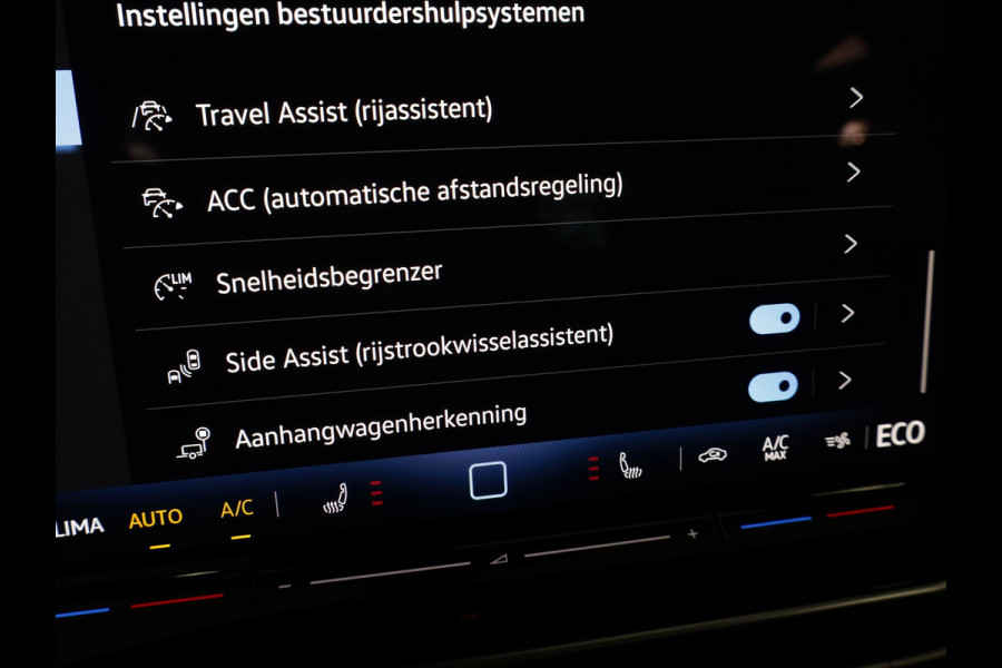 Volkswagen Golf 1.5 eHybrid Style Edition Navi| Pano.dak| el. trekhaak | Camera