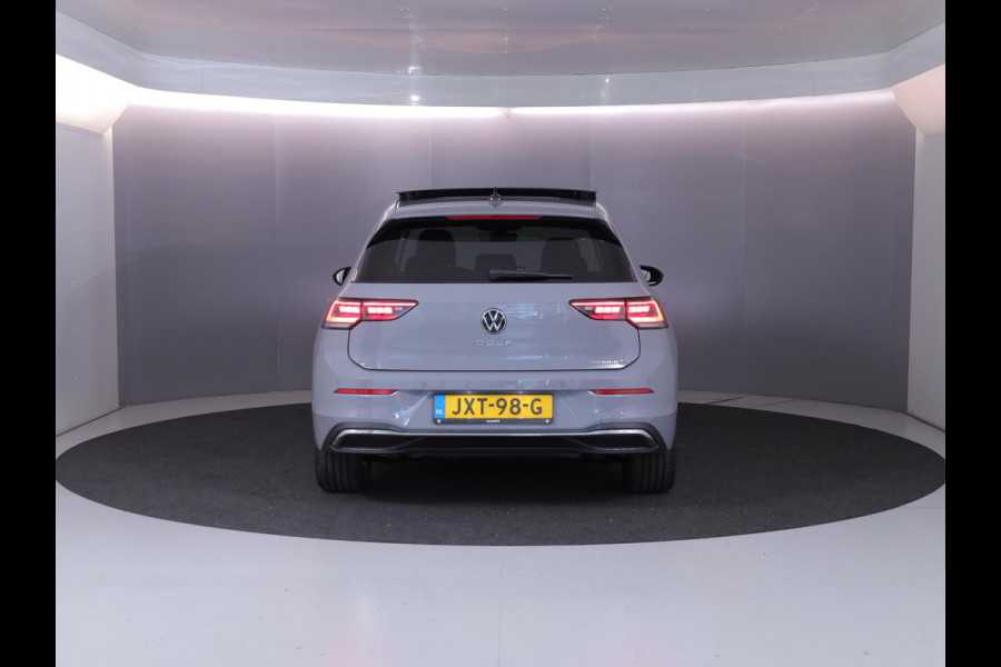 Volkswagen Golf 1.5 eHybrid Style Edition Navi| Pano.dak| el. trekhaak | Camera