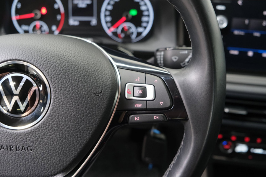 Volkswagen Polo 1.0 TSI R-Line Edition Automaat - N.A.P. Airco, Cruise, PDC, Camera, Carplay.