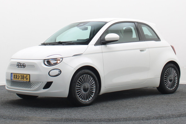 Fiat 500E Icon 42 kWh Virtual Cockpit, Cruise, Apple Carplay, Lane Assist, Climate, DAB, LED, 16''