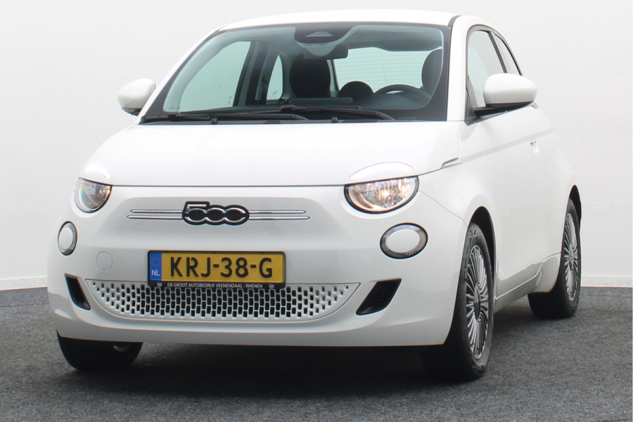 Fiat 500E Icon 42 kWh Virtual Cockpit, Cruise, Apple Carplay, Lane Assist, Climate, DAB, LED, 16''