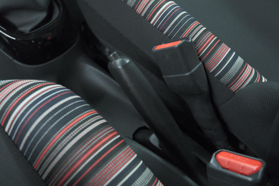 Citroën C1 1.0 VTi Feel | AllSeason banden | Radio | Bluetooth | Airco | 5 Deurs