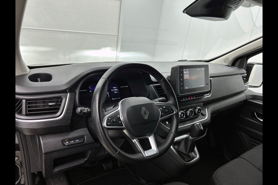 Renault Trafic 2.0 Blue dC1 150PK L2H1 Dubbele Cabine Automaat Navigatie Airco Lichtmetalen velgen Betimmering Trekhaak Camera Parkeersensoren