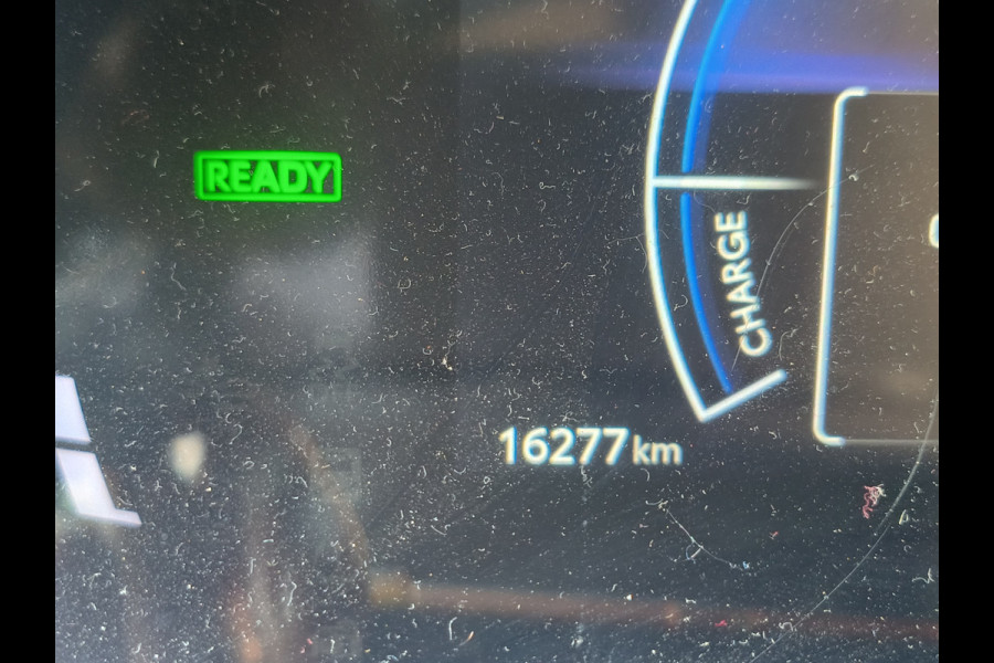 Toyota Yaris Cross 1.5 Hybrid 115 First Edition uit 2025 Rijklaar + Fabrieksgarantie Henk Jongen Auto's in Helmond,  al 50 jaar service zoals 't hoort!
