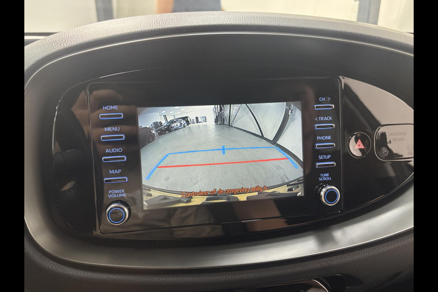 Toyota Aygo X FIRST*ACC*CAMERA*ECC*CARPLAY*5-DEURS*NAP*LM-VELGEN