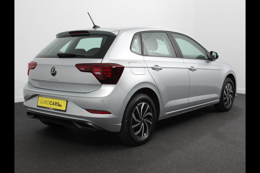 Volkswagen Polo 1.0 TSI Life Edition DSG Navigatie Apple Carplay/Android Auto Climate Control Parkeer sensoren Dab Lichtmetalen velgen