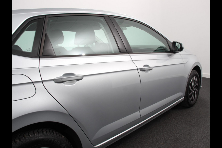Volkswagen Polo 1.0 TSI Life Edition DSG Navigatie Apple Carplay/Android Auto Climate Control Parkeer sensoren Dab Lichtmetalen velgen