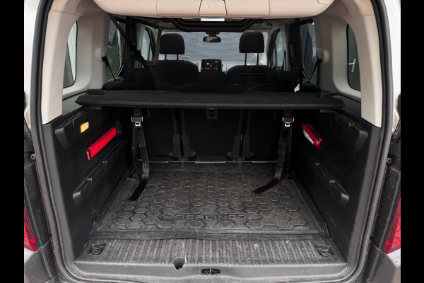 Citroën Berlingo 1.2 PureTech Shine | Panoramadak | Distributieriem vervangen | Camera | Navi by App | HUD | Climate Control