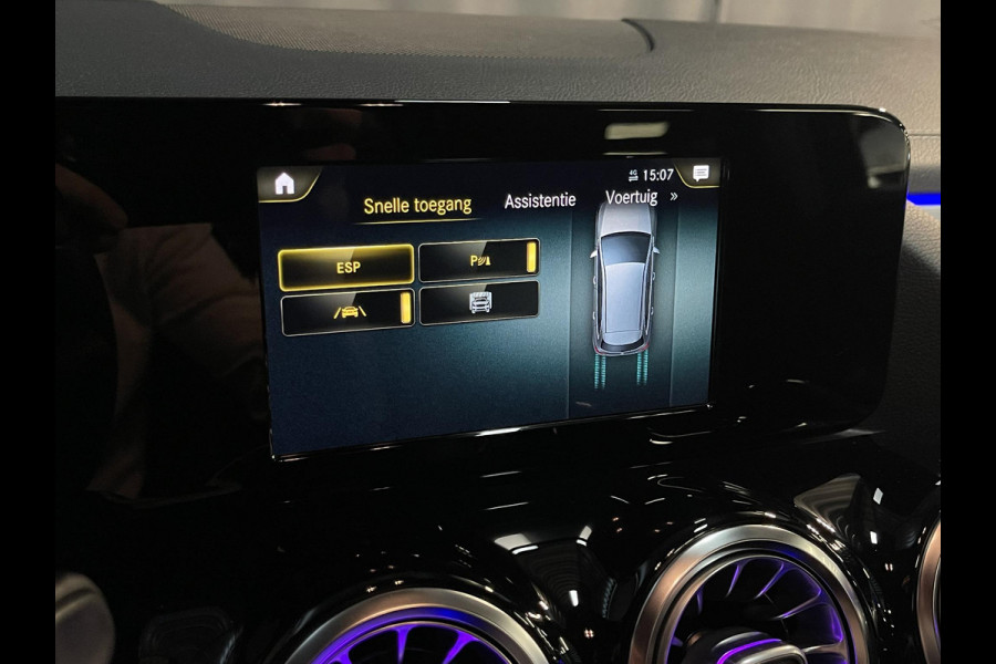 Mercedes-Benz B-Klasse 250 e Business Solution AMG Limited Night Pakket 18''/Sfeerverlichting/DAB/PDC v+a/Stoelverwarming/Climate/Apple Carplay & Android Auto