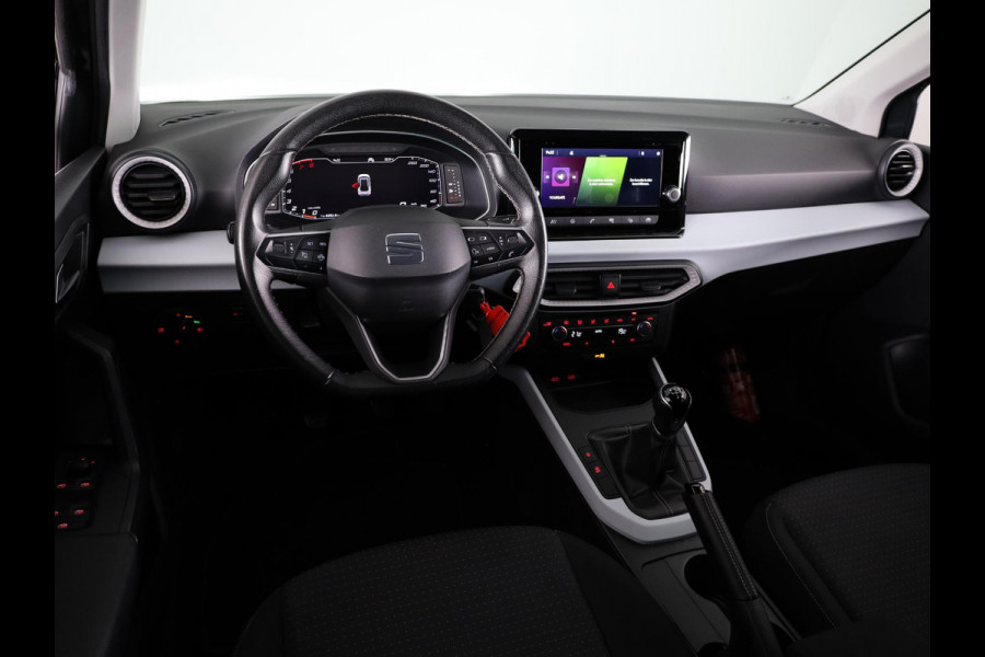 Seat Arona 1.0 TSI Style 95 pk | Navigatie via App | Parkeersensoren achter | Cruise control | LED koplampen | Autom. airco | Apple Carplay/Android Auto |