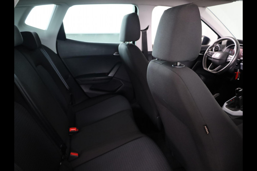 Seat Arona 1.0 TSI Style 95 pk | Navigatie via App | Parkeersensoren achter | Cruise control | LED koplampen | Autom. airco | Apple Carplay/Android Auto |