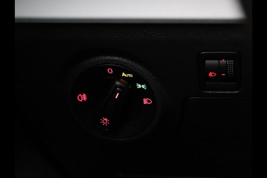 Seat Arona 1.0 TSI Style 95 pk | Navigatie via App | Parkeersensoren achter | Cruise control | LED koplampen | Autom. airco | Apple Carplay/Android Auto |