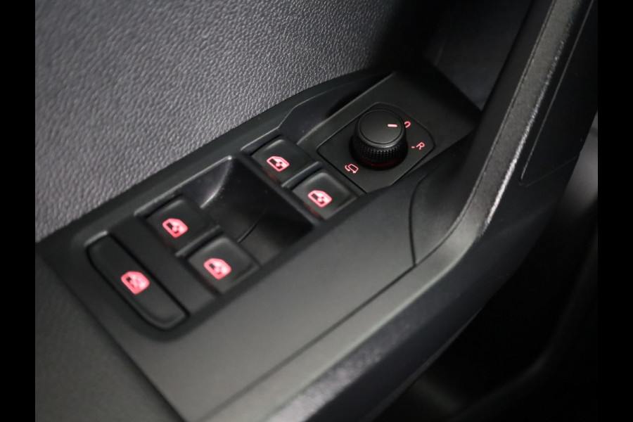 Seat Arona 1.0 TSI Style 95 pk | Navigatie via App | Parkeersensoren achter | Cruise control | LED koplampen | Autom. airco | Apple Carplay/Android Auto |