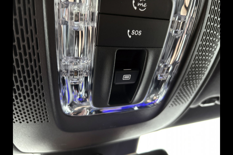 Mercedes-Benz A-Klasse 250 e AMG Plug-In Hybride | AMG-Line interieur | AMG- Line Exterieur | Achteruitrijcamera |  Panorama schuifkanteldak | Sfeerverlichting | Stoelverwarming | navigatie| 24 maanden Certified Mercedes-benz garantie