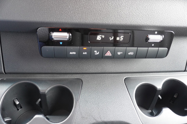Mercedes-Benz Sprinter 319 CDI 191PK L2H2 RWD Pro Automaat nr.V149 | Airco | Cruise | Camera | geveerde stoel | Trekgewicht 3.500KG