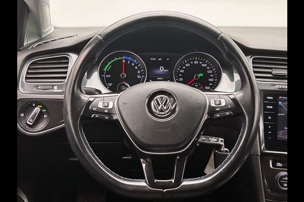 Volkswagen e-Golf E-Golf | Origineel NL | Dealeronderhouden | Climate/Control | Carplay | PDC | Adaptieve Cruise/Control |