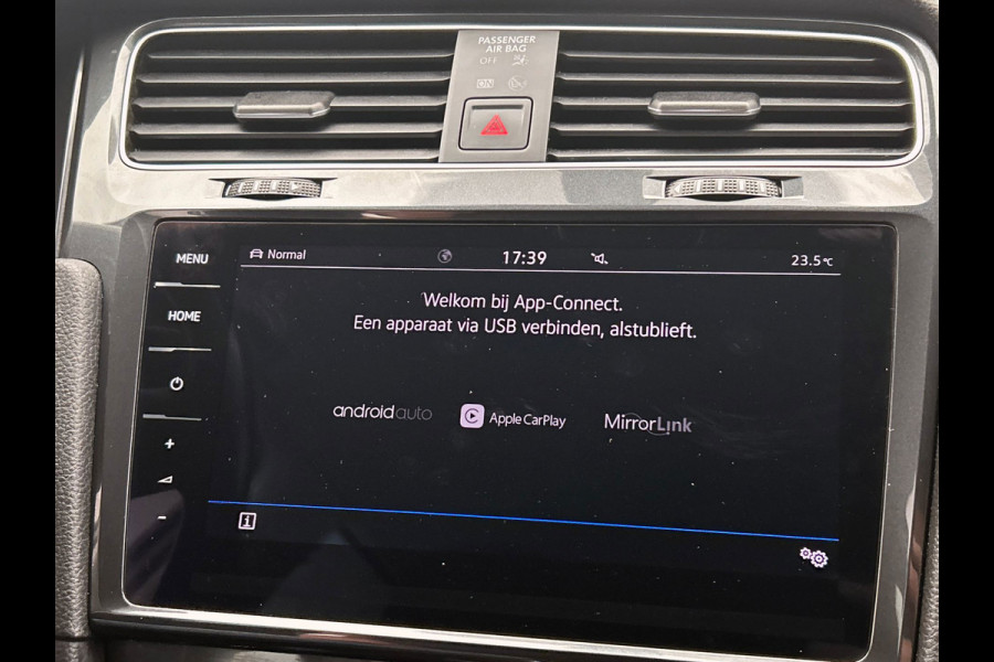 Volkswagen e-Golf E-Golf | Origineel NL | Dealeronderhouden | Climate/Control | Carplay | PDC | Adaptieve Cruise/Control |