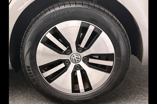 Volkswagen e-Golf E-Golf | Origineel NL | Dealeronderhouden | Climate/Control | Carplay | PDC | Adaptieve Cruise/Control |