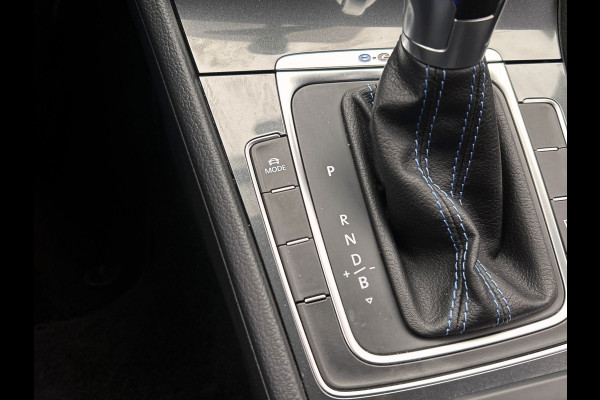 Volkswagen e-Golf E-Golf | Origineel NL | Dealeronderhouden | Climate/Control | Carplay | PDC | Adaptieve Cruise/Control |