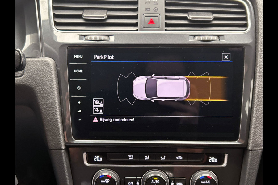 Volkswagen e-Golf E-Golf | Origineel NL | Dealeronderhouden | Climate/Control | Carplay | PDC | Adaptieve Cruise/Control |