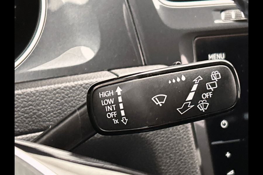 Volkswagen e-Golf E-Golf | Origineel NL | Dealeronderhouden | Climate/Control | Carplay | PDC | Adaptieve Cruise/Control |