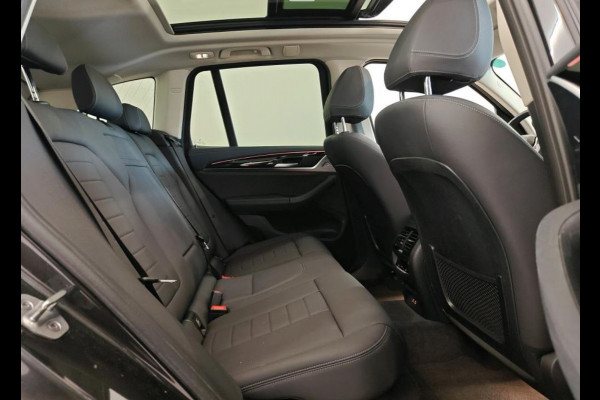BMW iX3 Executive 80 kWh-SOH 97.46% / Panoramadak / Trekhaak / Leder / Stoelverwarming / Pdc.+Camera / Navigatie / Apk 06-2027