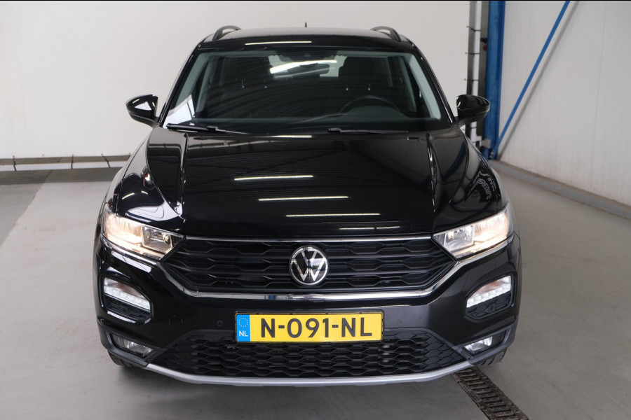Volkswagen T-Roc 1.0 TSI Style - N.A.P. Airco, Cruise, PDC.
