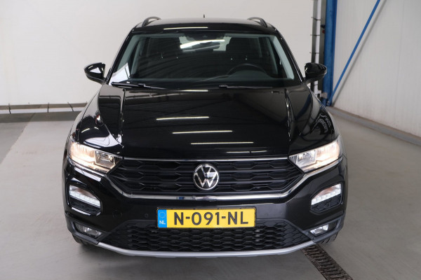 Volkswagen T-Roc 1.0 TSI Style - N.A.P. Airco, Cruise, PDC.