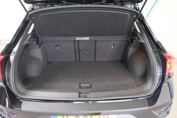 Volkswagen T-Roc 1.0 TSI Style - N.A.P. Airco, Cruise, PDC.