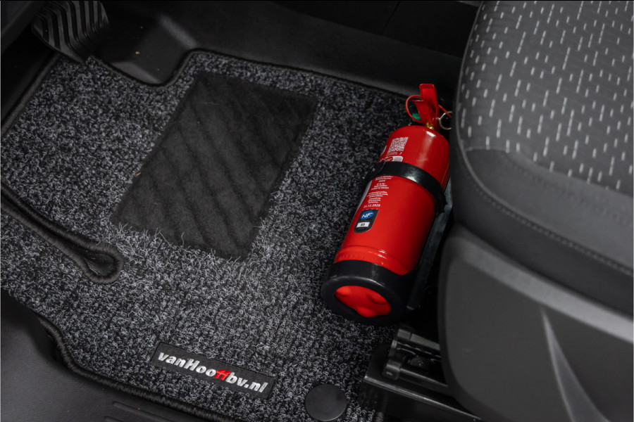 Mercedes-Benz eCitan L2 Pro 51 kWh Gloss Black