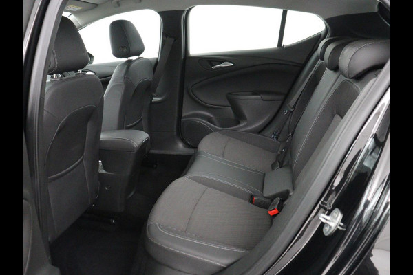 Opel Astra 1.0 Turbo Innovation | Carplay | Cruise control | Navigatie | Park assist | Climate control | Full LED | Keyless