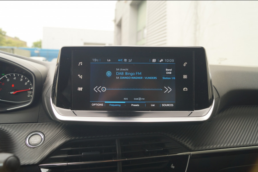 Peugeot 2008 1.2 PureTech Allure -NAVI-ECC-PDC-CAM-